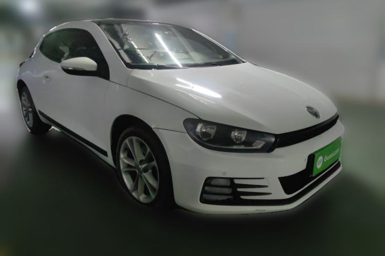 Used Volkswagen Scirocco 2015 1.4TSI Comfort Edition Front Right 45 Deg