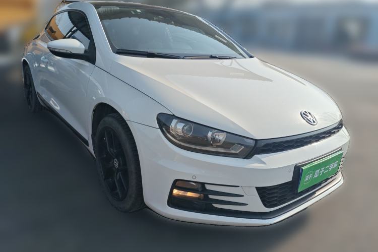 Used Volkswagen Scirocco 2015 1.4TSI Comfort Edition Front Right 45 Deg