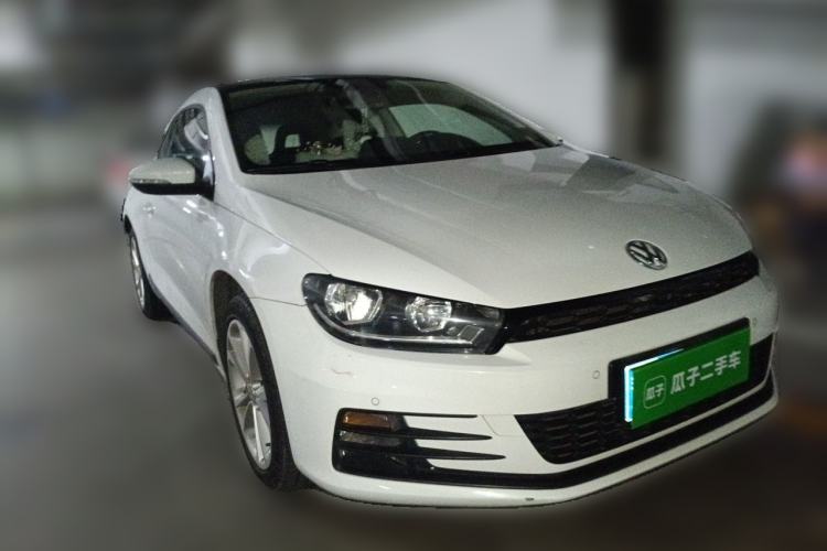Used Volkswagen Scirocco 2015 1.4TSI Comfort Edition Front Right 45 Deg