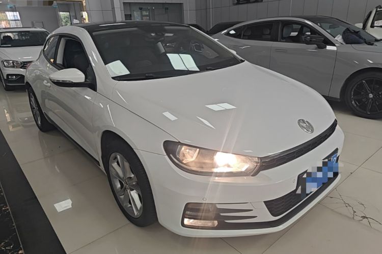 Used Volkswagen Scirocco 2015 1.4TSI Comfort Edition Front Right 45 Deg