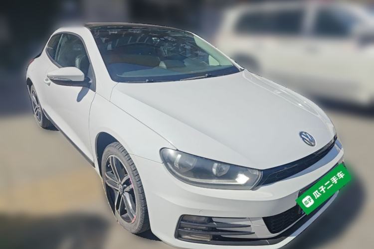 Used Volkswagen Scirocco 2015 1.4TSI Comfort Edition Front Right 45 Deg