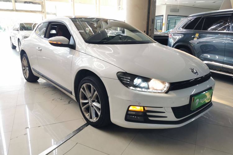 Used Volkswagen Scirocco 2015 1.4TSI Comfort Edition Front Right 45 Deg
