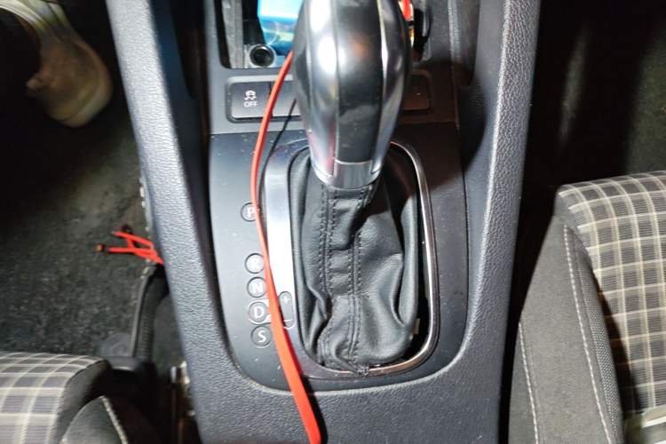 Used Volkswagen Scirocco 2015 1.4TSI Comfort Edition Gear Lever