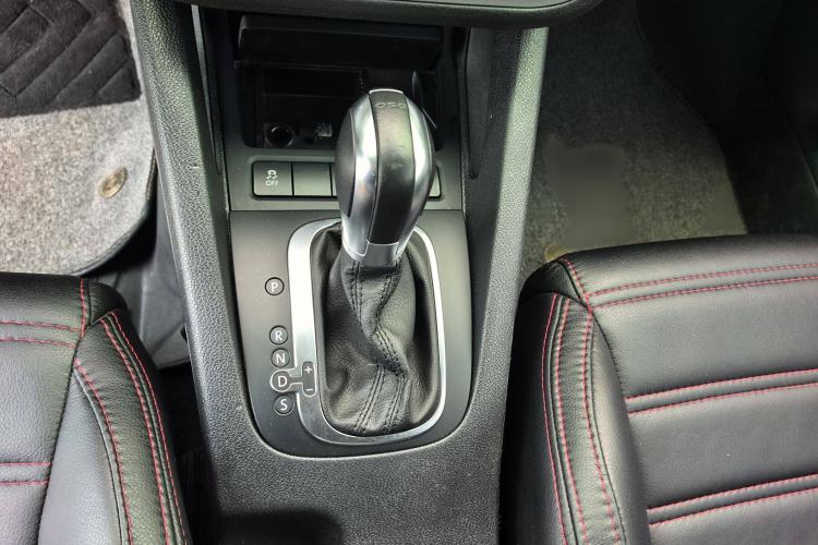 Used Volkswagen Scirocco 2015 1.4TSI Fashion Edition Gear Lever
