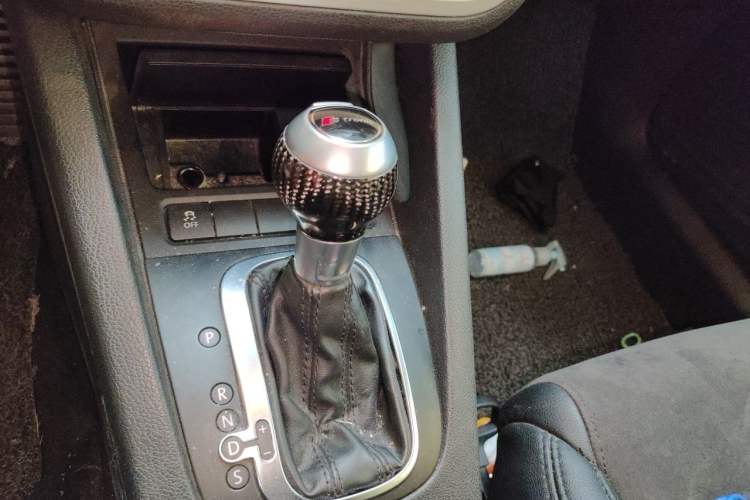 Used Volkswagen Scirocco 2015 1.4TSI Fashion Edition Gear Lever