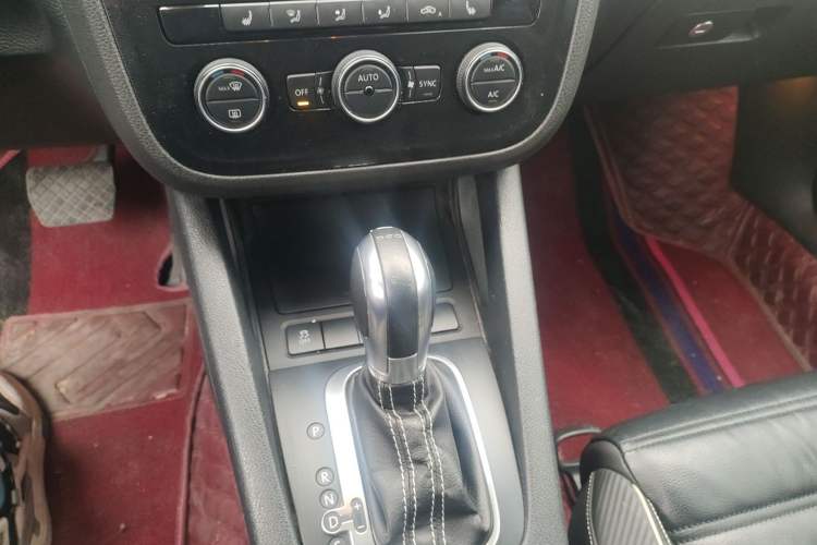 Used Volkswagen Scirocco 2015 2.0 TSI Luxury Edition Gear Lever