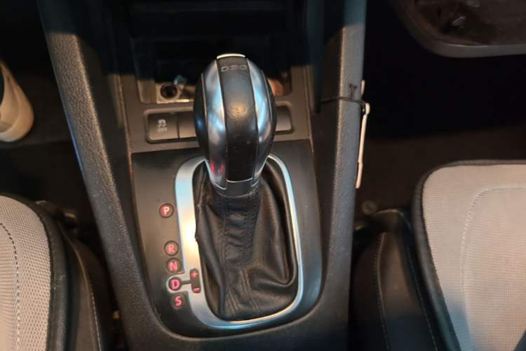 Used Volkswagen Scirocco 2015 1.4TSI Fashion Edition Gear Lever