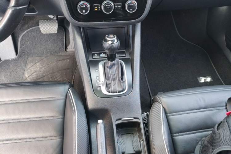 Used Volkswagen Scirocco 2015 2.0 TSI Luxury Edition Gear Lever