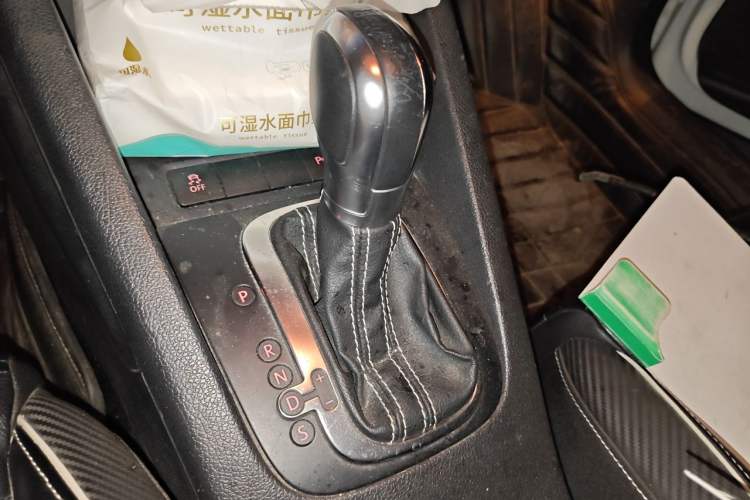 Used Volkswagen Scirocco 2015 2.0 TSI Luxury Edition Gear Lever