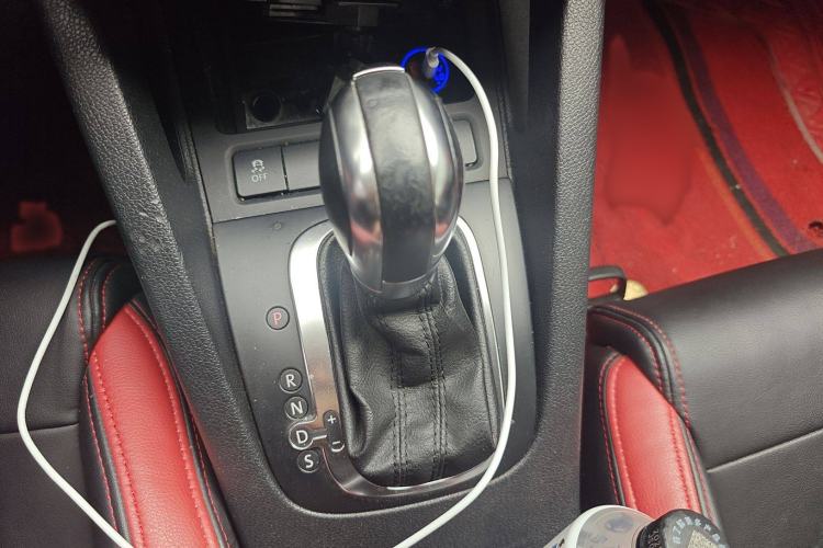 Used Volkswagen Scirocco 2015 1.4TSI Fashion Edition Gear Lever