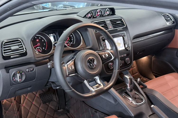 Used Volkswagen Scirocco 2015 2.0 TSI Luxury Edition Headliner