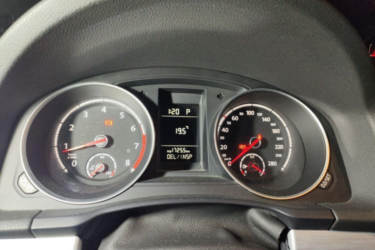 Used Volkswagen Scirocco 2015 1.4TSI Fashion Edition Instrument Cluster