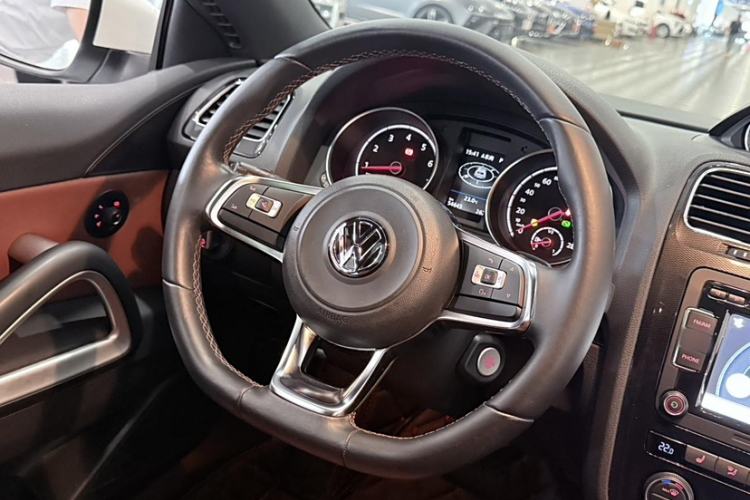 Used Volkswagen Scirocco 2015 2.0 TSI Luxury Edition Interior 10