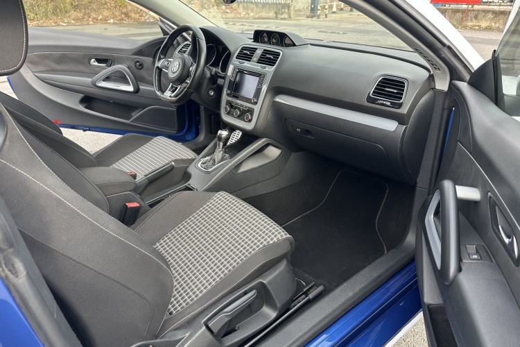 Used Volkswagen Scirocco 2015 1.4TSI Comfort Edition Interior 2