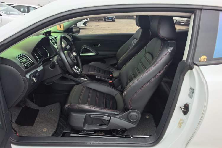 Used Volkswagen Scirocco 2015 1.4TSI Fashion Edition Interior 2