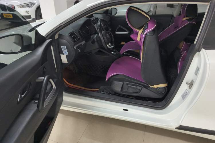 Used Volkswagen Scirocco 2015 1.4TSI Comfort Edition Interior 2