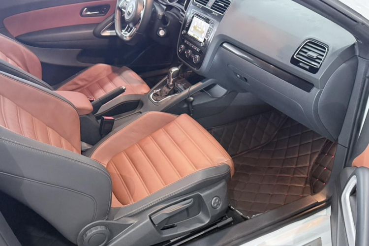 Used Volkswagen Scirocco 2015 2.0 TSI Luxury Edition Interior 4