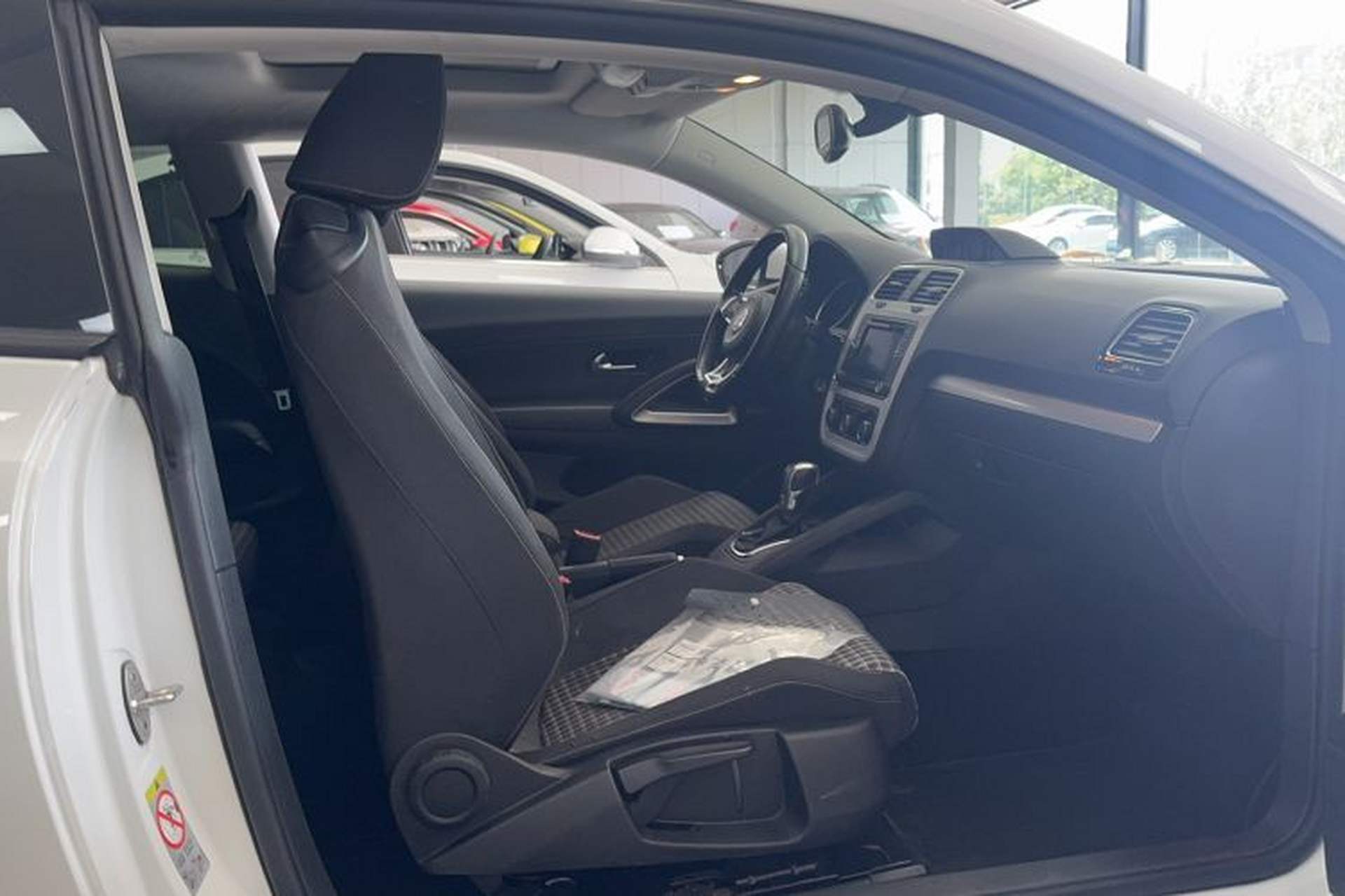 Used Volkswagen Scirocco 2015 1.4TSI Comfort Edition Interior 4