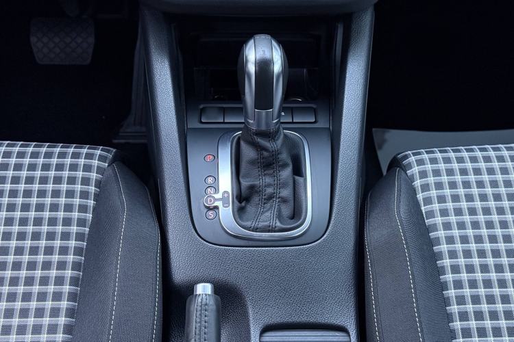 Used Volkswagen Scirocco 2015 1.4TSI Fashion Edition Interior 4