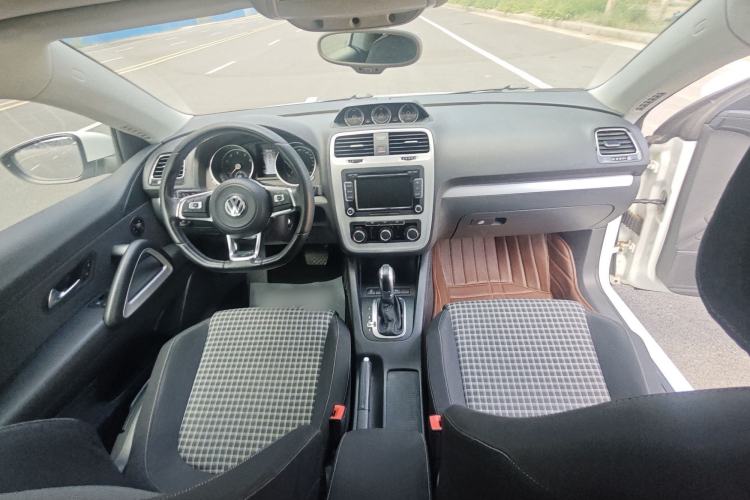 Used Volkswagen Scirocco 2015 1.4TSI Comfort Edition Interior 4