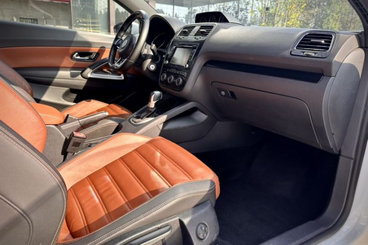 Used Volkswagen Scirocco 2015 2.0 TSI Luxury Edition Interior 5