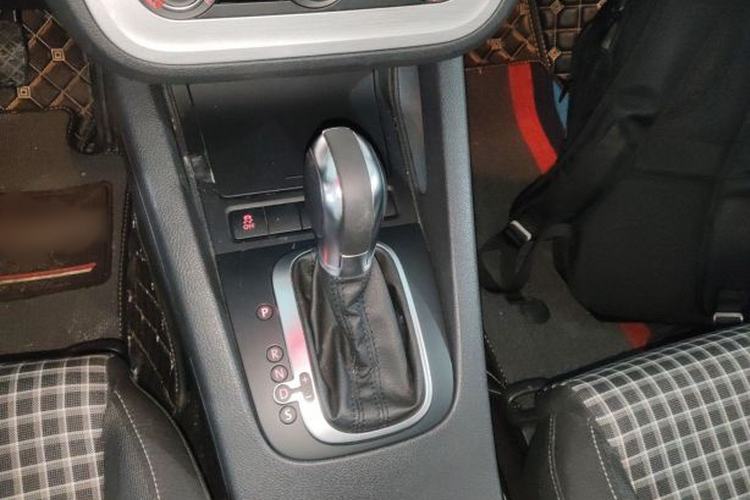 Used Volkswagen Scirocco 2015 1.4TSI Comfort Edition Interior 5