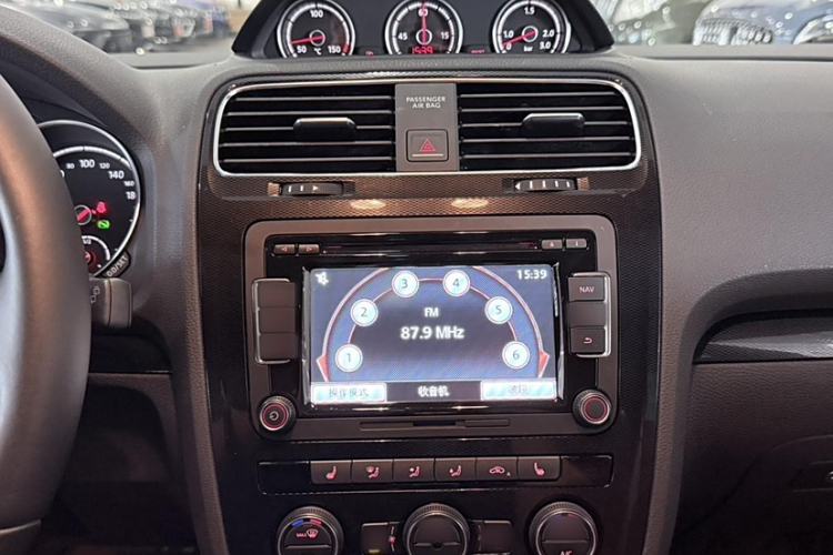 Used Volkswagen Scirocco 2015 2.0 TSI Luxury Edition Interior 9