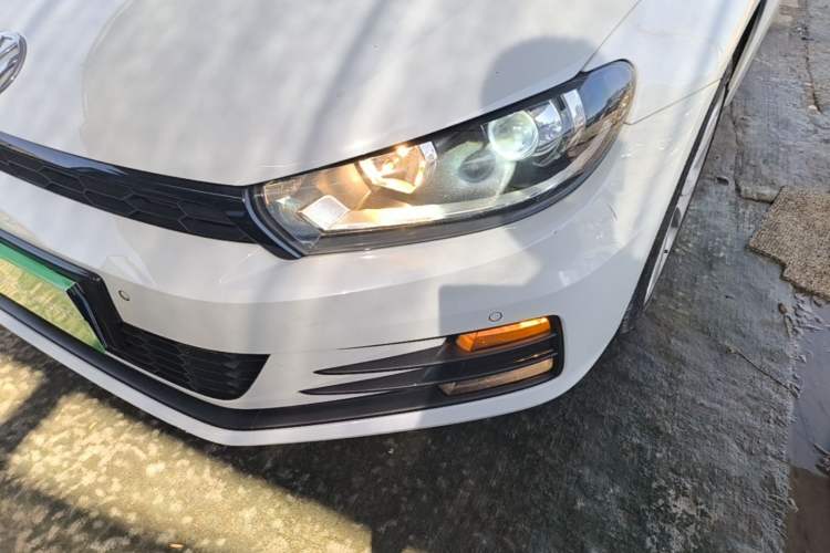 Used Volkswagen Scirocco 2015 1.4TSI Comfort Edition Left Front Headlight
