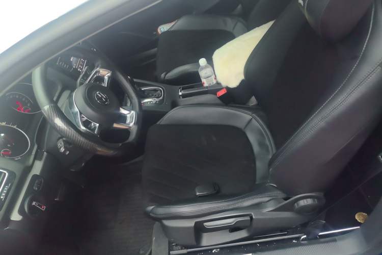 Used Volkswagen Scirocco 2015 1.4TSI Fashion Edition Left Front Seat