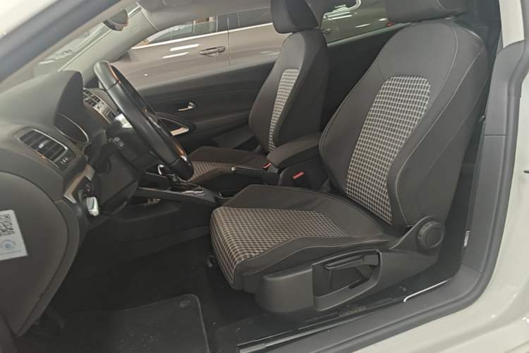 Used Volkswagen Scirocco 2015 1.4TSI Comfort Edition Left Front Seat