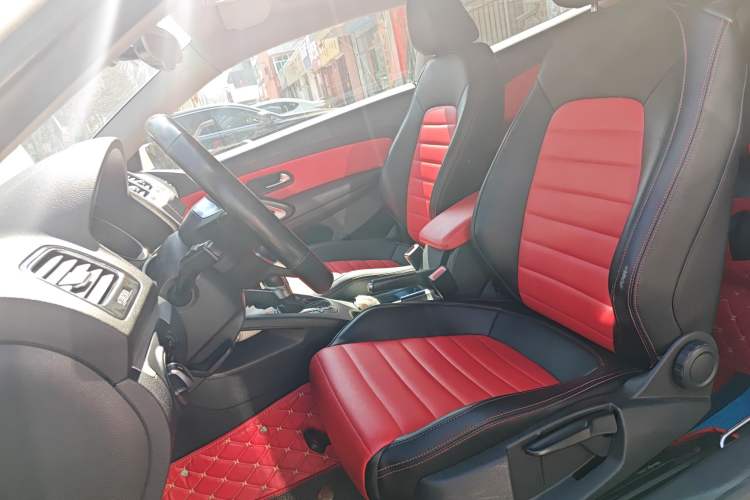 Used Volkswagen Scirocco 2015 1.4TSI Comfort Edition Left Front Seat