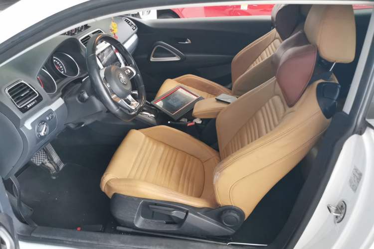 Used Volkswagen Scirocco 2015 1.4TSI Comfort Edition Left Front Seat