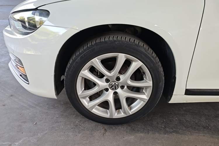 Used Volkswagen Scirocco 2015 1.4TSI Fashion Edition Left Front Wheel Hub