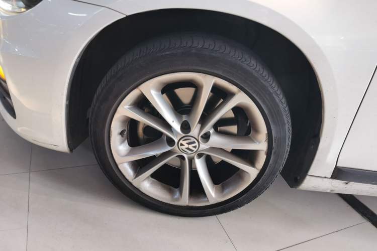 Used Volkswagen Scirocco 2015 1.4TSI Comfort Edition Left Front Wheel Hub
