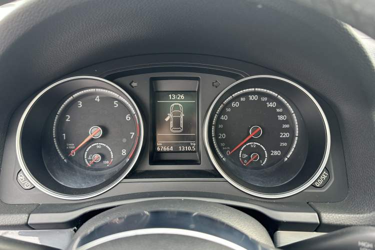 Used Volkswagen Scirocco 2015 1.4TSI Comfort Edition Odometer Close Up