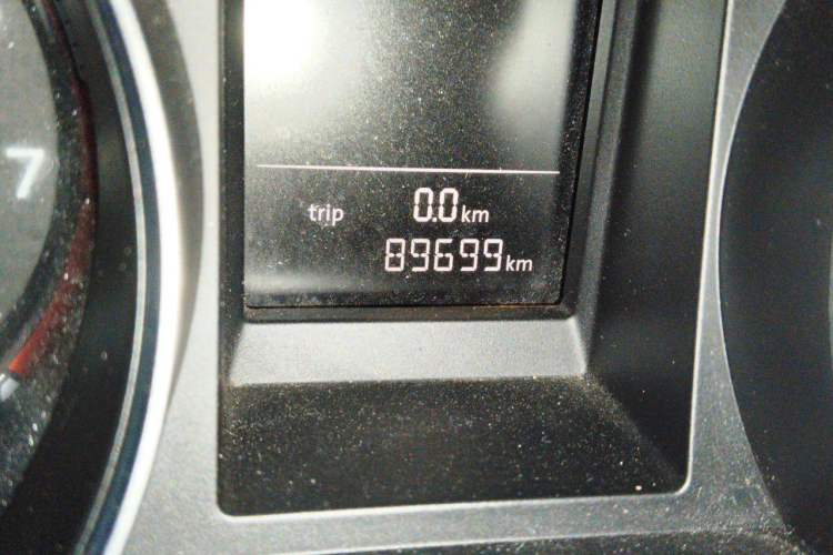 Used Volkswagen Scirocco 2015 1.4TSI Fashion Edition Odometer Close Up