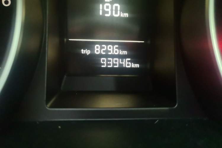 Used Volkswagen Scirocco 2015 1.4TSI Fashion Edition Odometer Close Up
