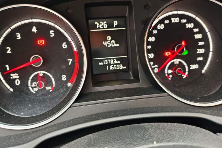 Used Volkswagen Scirocco 2015 1.4TSI Fashion Edition Odometer Close Up