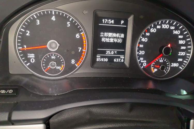 Used Volkswagen Scirocco 2015 1.4TSI Comfort Edition Odometer Close Up