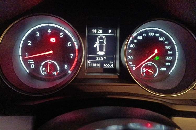 Used Volkswagen Scirocco 2015 1.4TSI Comfort Edition Odometer Close Up