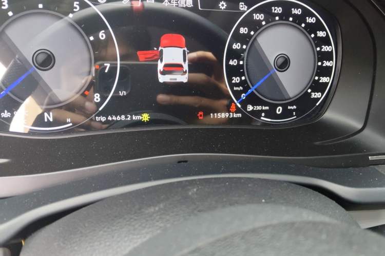 Used Volkswagen Scirocco 2015 1.4TSI Fashion Edition Odometer Close Up