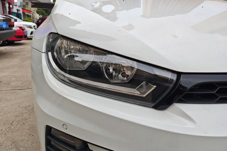 Used Volkswagen Scirocco 2015 1.4TSI Fashion Edition Right Front Headlight