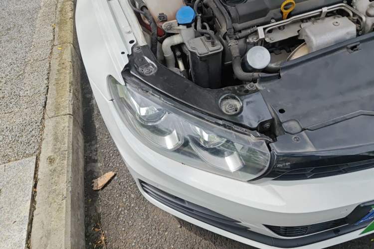 Used Volkswagen Scirocco 2015 1.4TSI Fashion Edition Right Front Headlight
