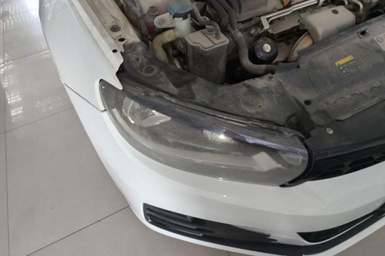 Used Volkswagen Scirocco 2015 1.4TSI Fashion Edition Right Front Headlight