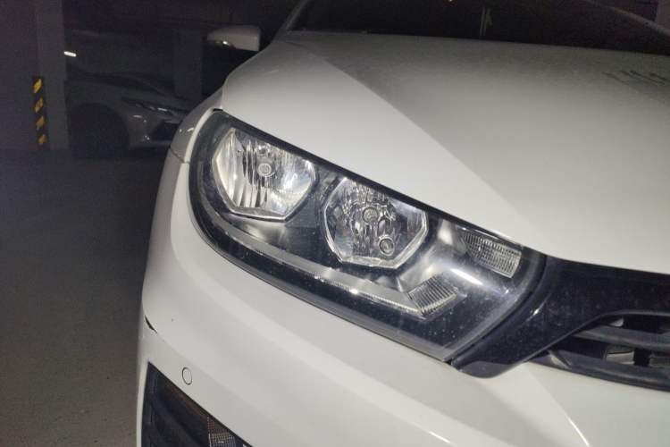 Used Volkswagen Scirocco 2015 1.4TSI Fashion Edition Right Front Headlight