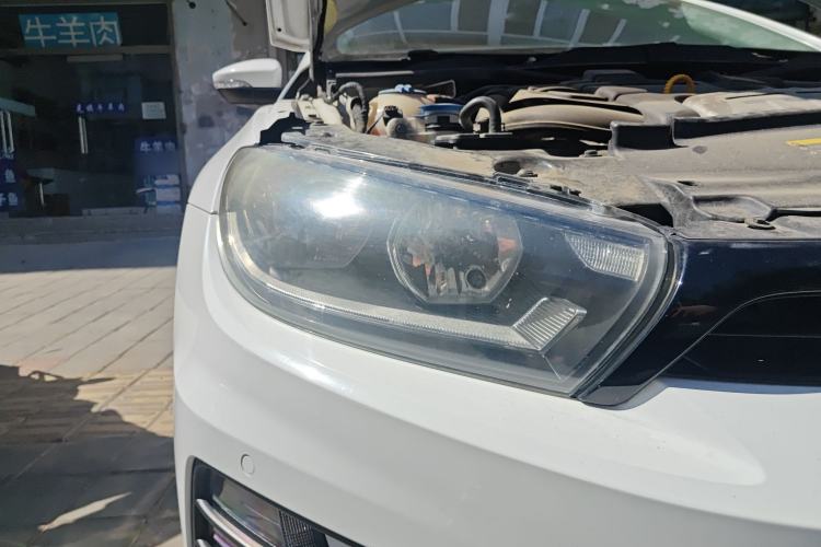 Used Volkswagen Scirocco 2015 1.4TSI Comfort Edition Right Front Headlight