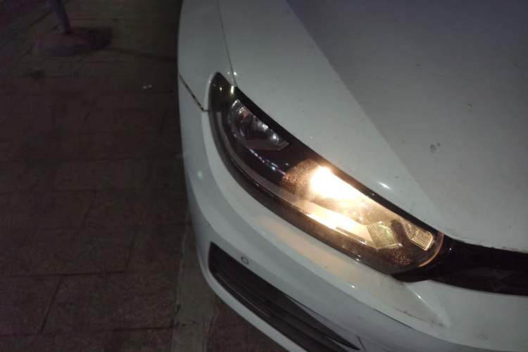 Used Volkswagen Scirocco 2015 1.4TSI Fashion Edition Right Front Headlight