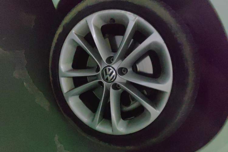 Used Volkswagen Scirocco 2015 1.4TSI Comfort Edition Right Front Wheel Hub