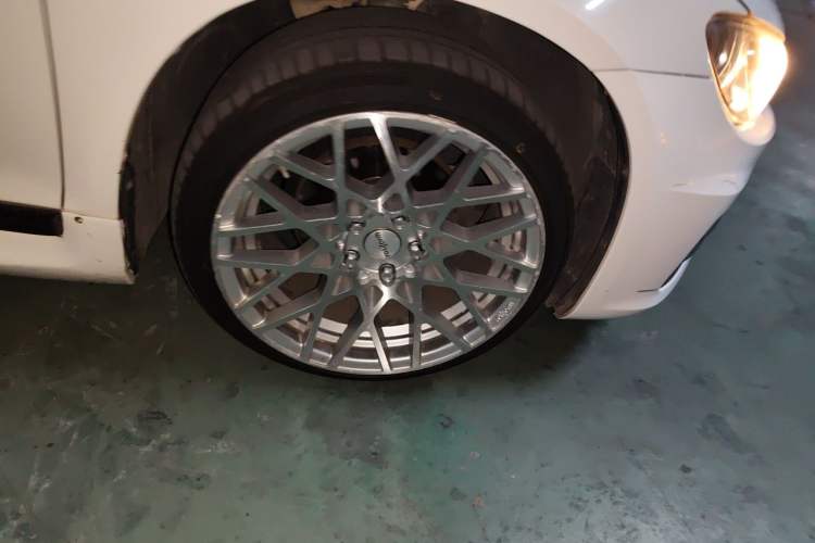 Used Volkswagen Scirocco 2015 1.4TSI Fashion Edition Right Front Wheel Hub