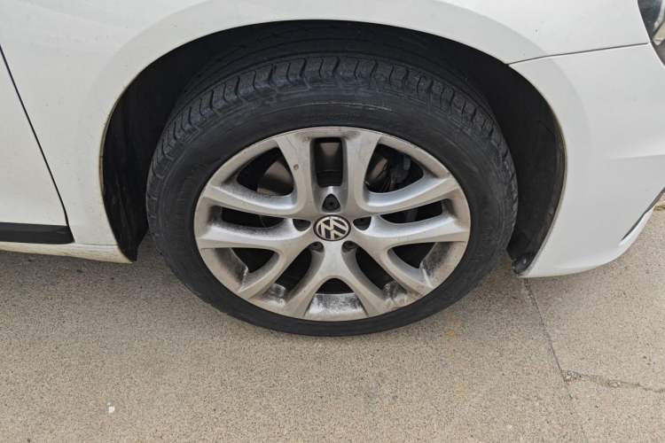 Used Volkswagen Scirocco 2015 1.4TSI Fashion Edition Right Front Wheel Hub